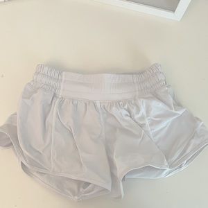 white lululemon hotty hot shorts